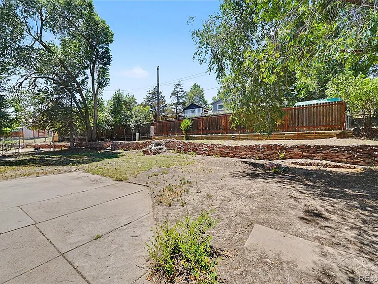 2414 Sonoma Dr — Photo 14