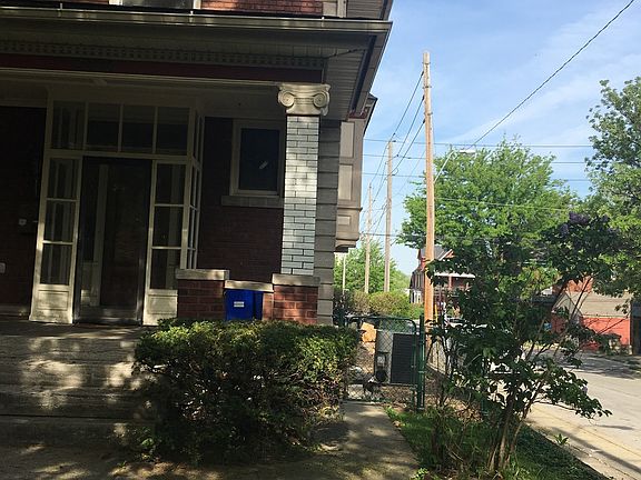 2nd image of 2800A Charlotte St