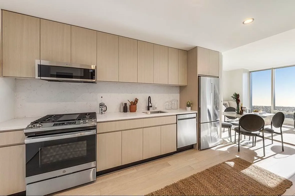 540 Fulton St — Photo 4
