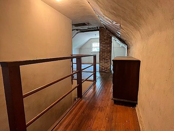 2nd image of 21 Woodrow Ave S