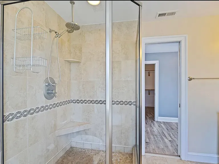 542 River St — Photo 20