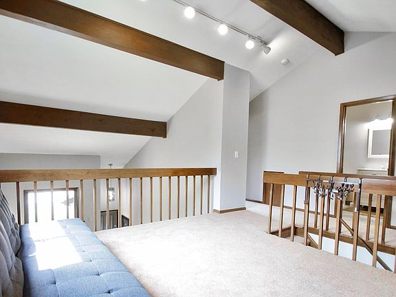 4th image of 1385 Belvoir Mews