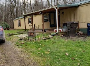 917 Old Mercer Rd, Mercer, PA 16137