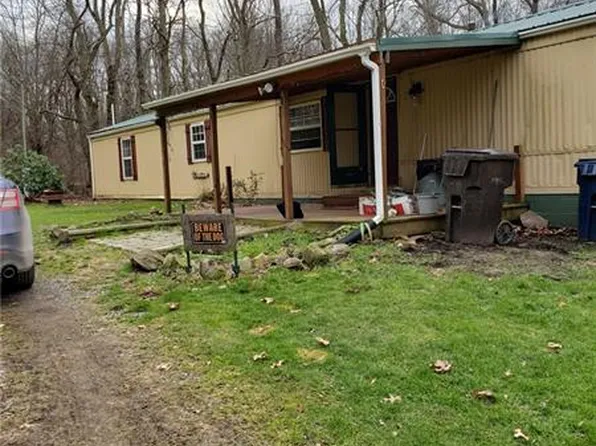 917 Old Mercer Rd, Mercer, PA 16137