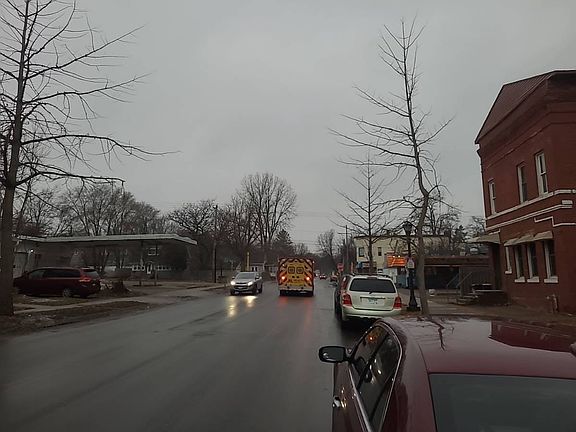 4th image of 39 George St W