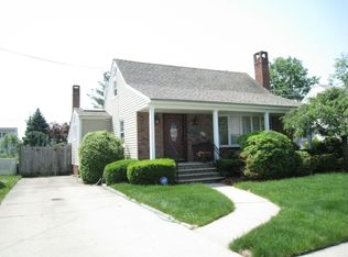 106 Graham Ter, Saddle Brook, NJ 07663