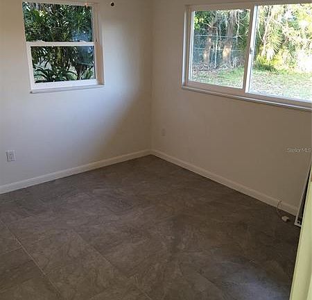 2nd image of 1100 Sunset Ave