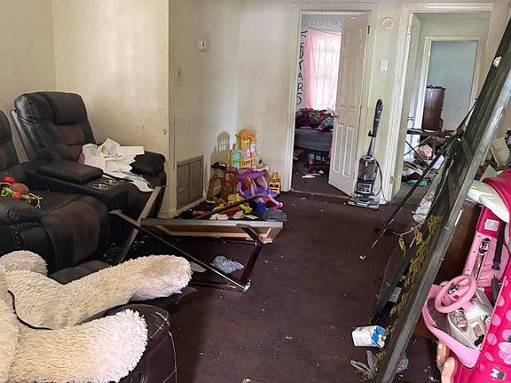 5th image of 2508 SUMMIT Street