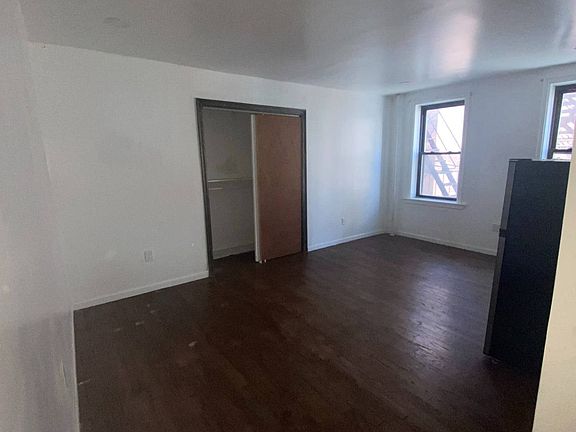 4th image of 140-18 Ash Ave #3G