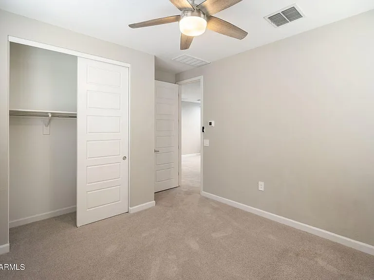 5112 E Coolbrook Ave — Photo 2