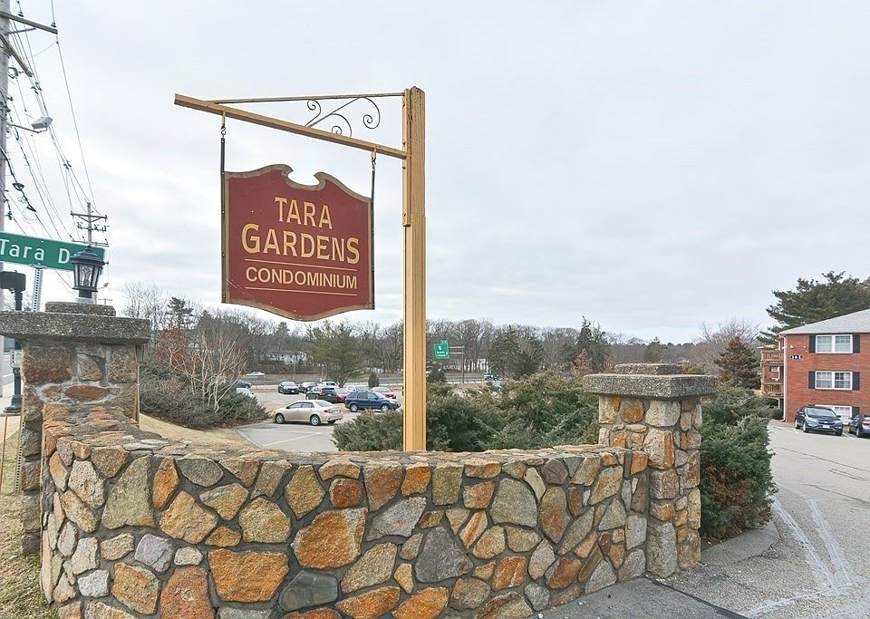 1st image of 3 Tara Dr Unit 2