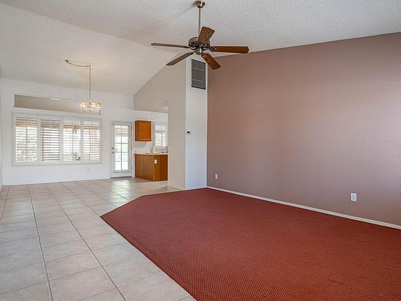 4th image of 1581 E FIRESTONE Drive