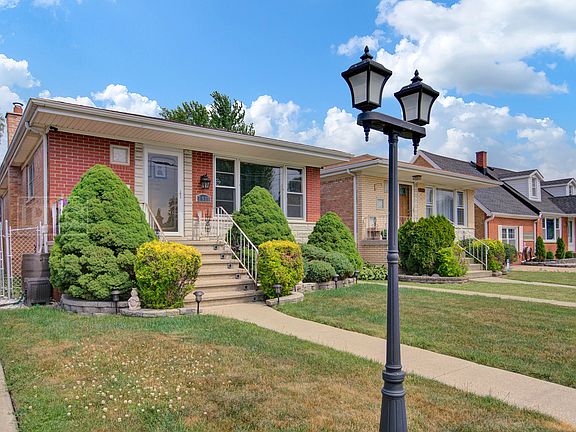 2nd image of 7917 Neenah Ave