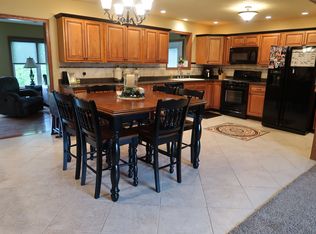 102 Pahlhurst Ct, Parkersburg, WV 26101