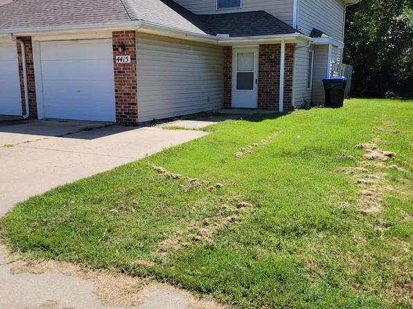 4415 SW Huntoon St, Topeka, KS 66604