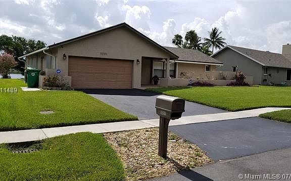 3rd image of 5591 SW 82nd Ave