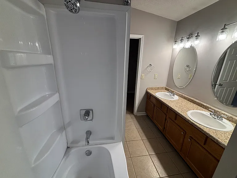 1129 Aqueduct Way — Photo 36
