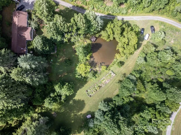 124 Wilds Branch Rd, Marshall, NC 28753