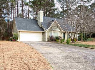 615 Egret Ct, Lawrenceville, GA 30044