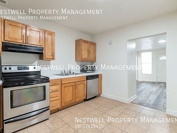 2nd image of 128 E Vidas Ave Unit C