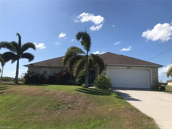 2nd image of 904 NW Juanita Pl