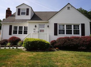 28 Jenkins Ave, Stony Pt, NY 10980