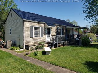 961 Zerkle St, Saint Albans, WV 25177