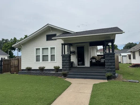 511 N Chickasaw St, Pauls Valley, OK 73075