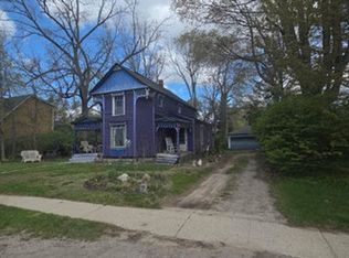 129 E Shadbolt St, Lake Orion, MI 48362