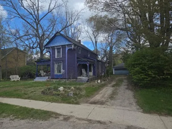 129 E Shadbolt St, Lake Orion, MI 48362
