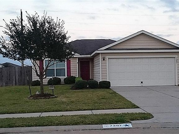 3rd image of 7207 Lilac Manor Ln