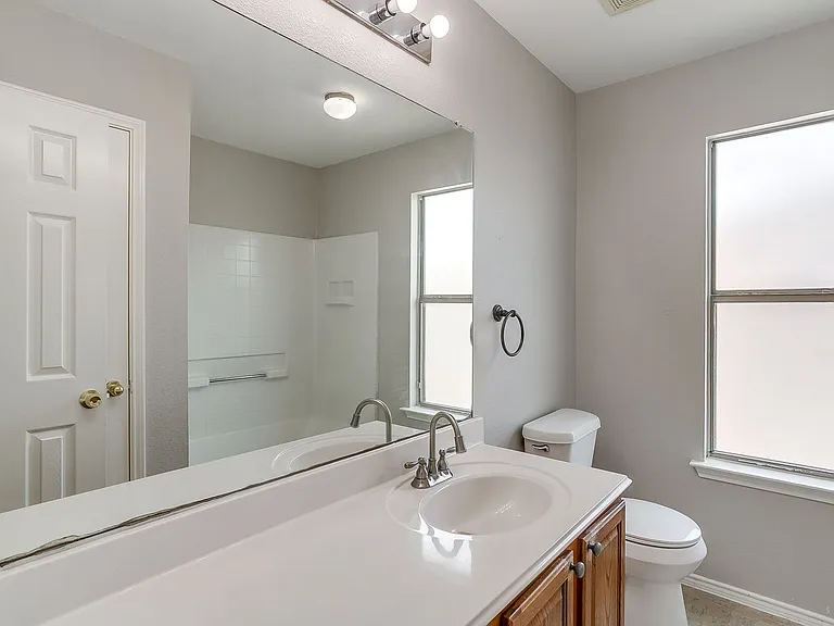 2875 Grandview Dr — Photo 16