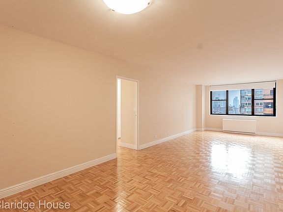 5th image of 201 E 87th St APT 15R