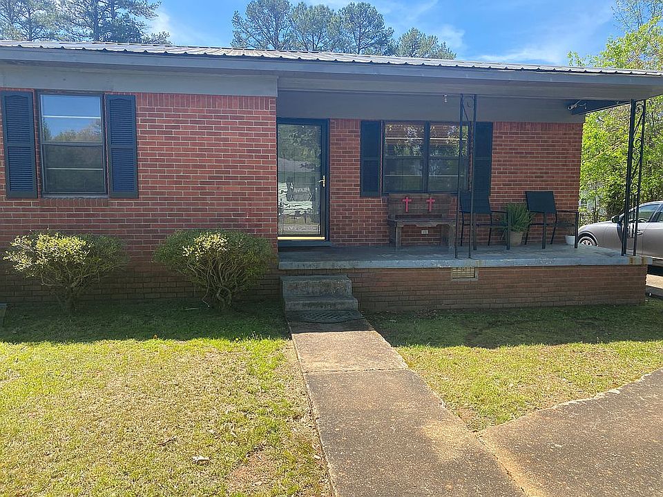 2nd image of 808 S Hilldale Dr