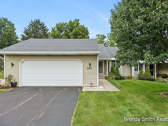 2nd image of 2917 Parkside Dr