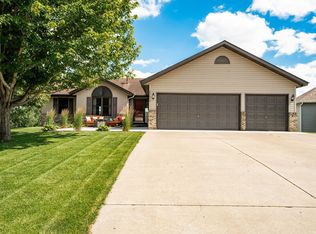 20604 Jasmine Path, Lakeville, MN 55044