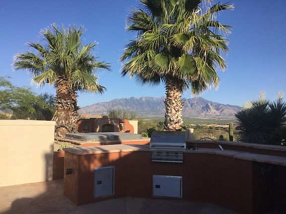 Outdoor Grill and Kitchen overlooking view
