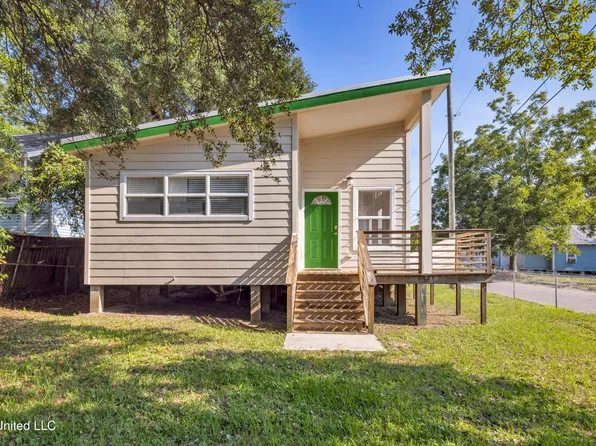 512 Peyton Dr, Biloxi, MS 39530