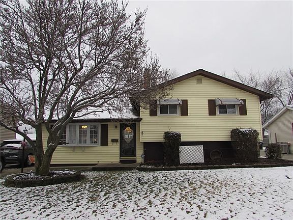 2nd image of 13860 Dalebrook Ave