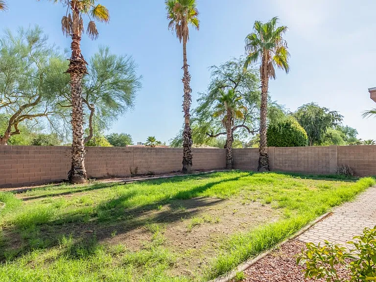 2239 E Edna Ave — Photo 32