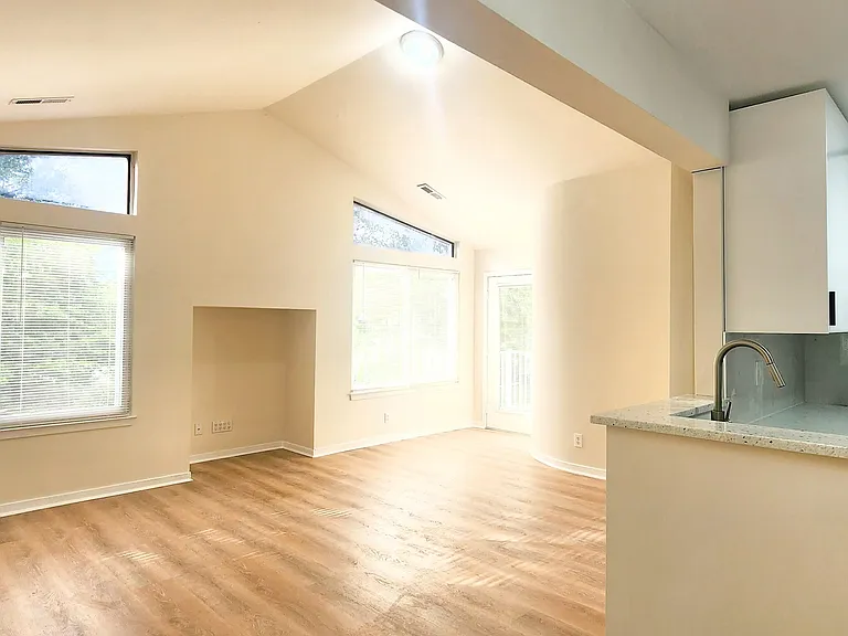 137 Heather Croft #137 — Photo 18