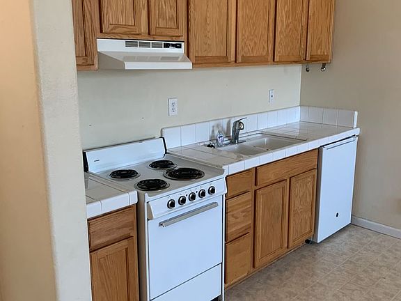 5th image of 133 Wexford St #B