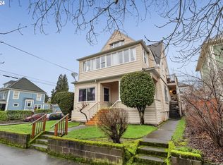 907 NE Tillamook St, Portland, OR 97212
