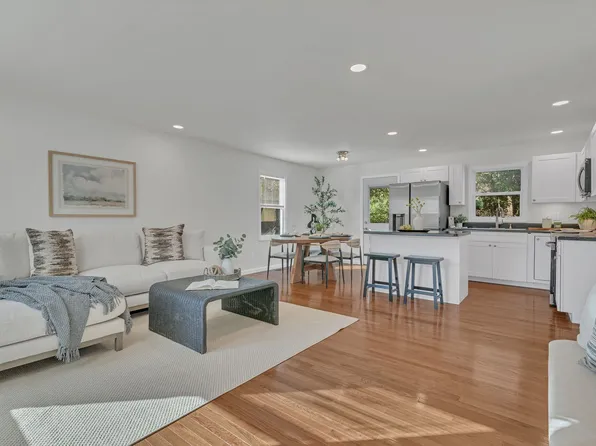 44 Flint Dr, Decherd, TN 37324