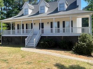 15 Glenmark Dr, Dallas, GA 30157