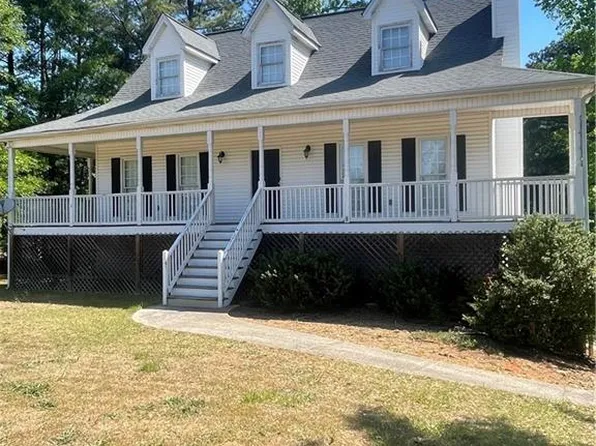 15 Glenmark Dr, Dallas, GA 30157