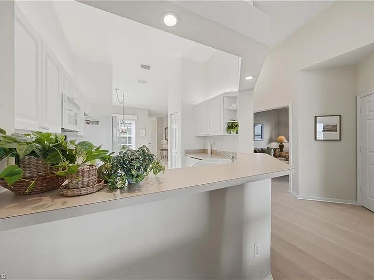 3320 W Crown Pointe Blvd #201 — Photo 17