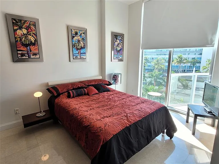 3029 NE 188th St #617 — Photo 9