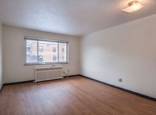 5552 Covode St APT 3, Pittsburgh, PA 15217