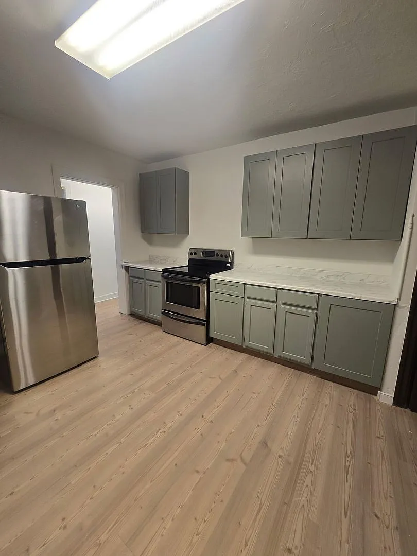 247 S 8th St — Photo 1